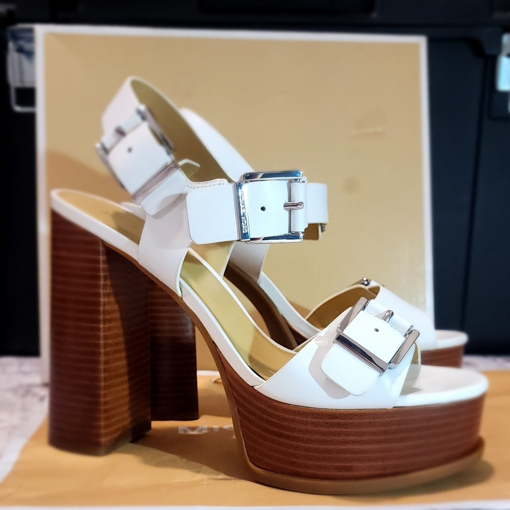 NIB Michael Kors Colby Leather Platform Sandal